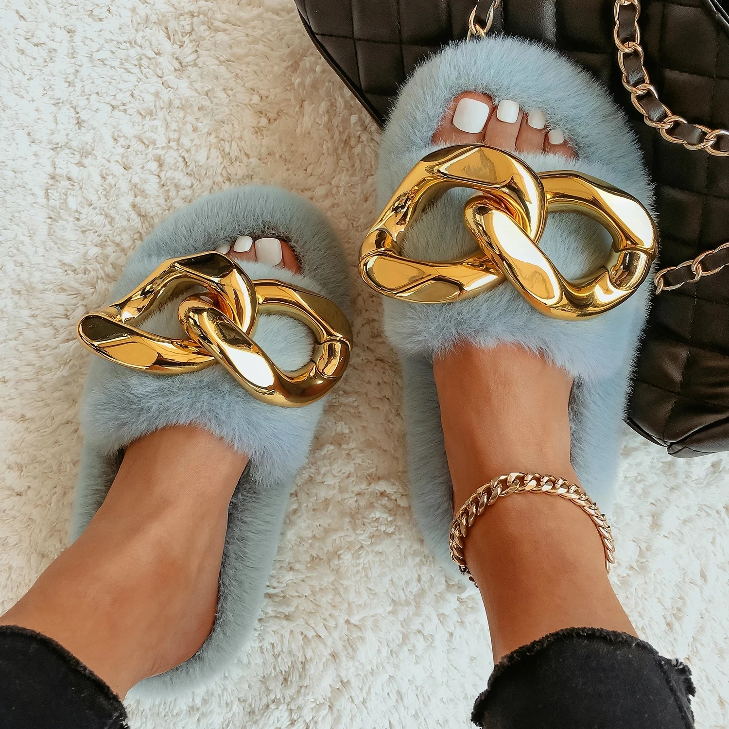 

Furry Fur Slides Gold Chain Plush Slippers Designer Fluffy Flip Flops Female Home Faux Fur Slippers Women Fashion Warm Shoes, Colors