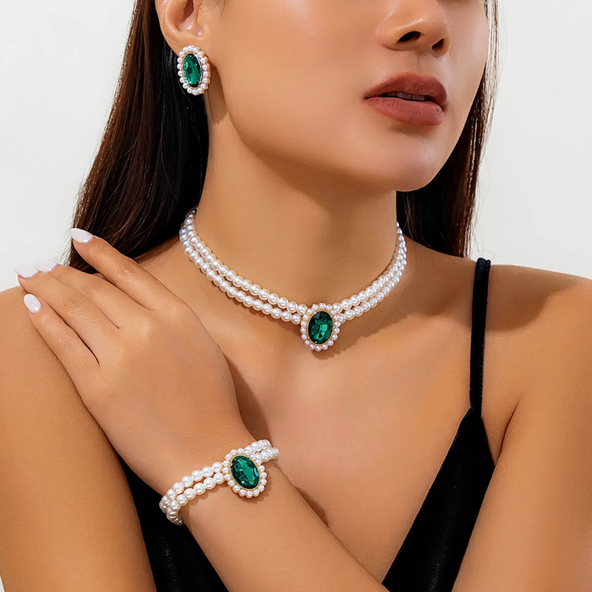 French Retro Geometric Jewelry Set Multi Layers pearl Trendy Multi Layers Green Diamond Pearl Beading Choker Necklaces