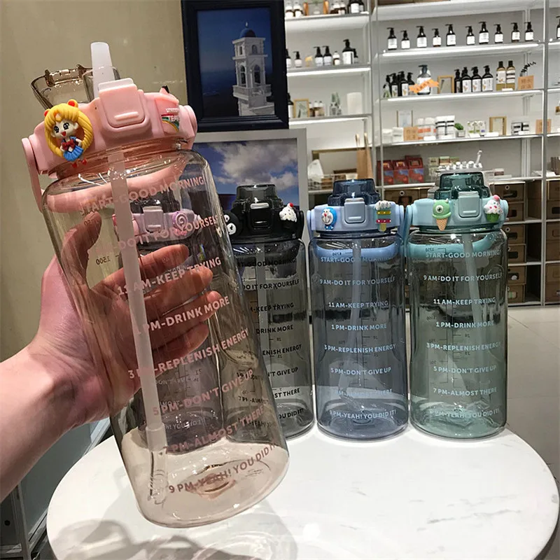 

Amazon Top Selling Customized Large Capacity 2000 ML Plastic Water Bottles Sports Drinking Bottle with Straw, Customized color