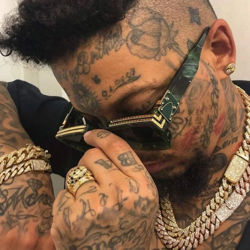 

2021 Beach Shades Sunglasses Bigger Oversized Square PC black Frame Trendy eyeglasses for women men