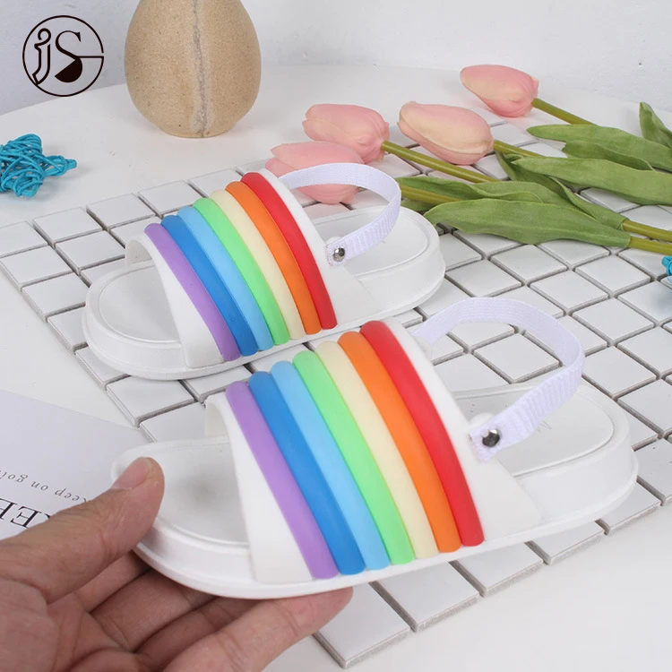 

2021 children slippers new arrivals Rainbow color rubber slides wholesale kids slippers, Picture