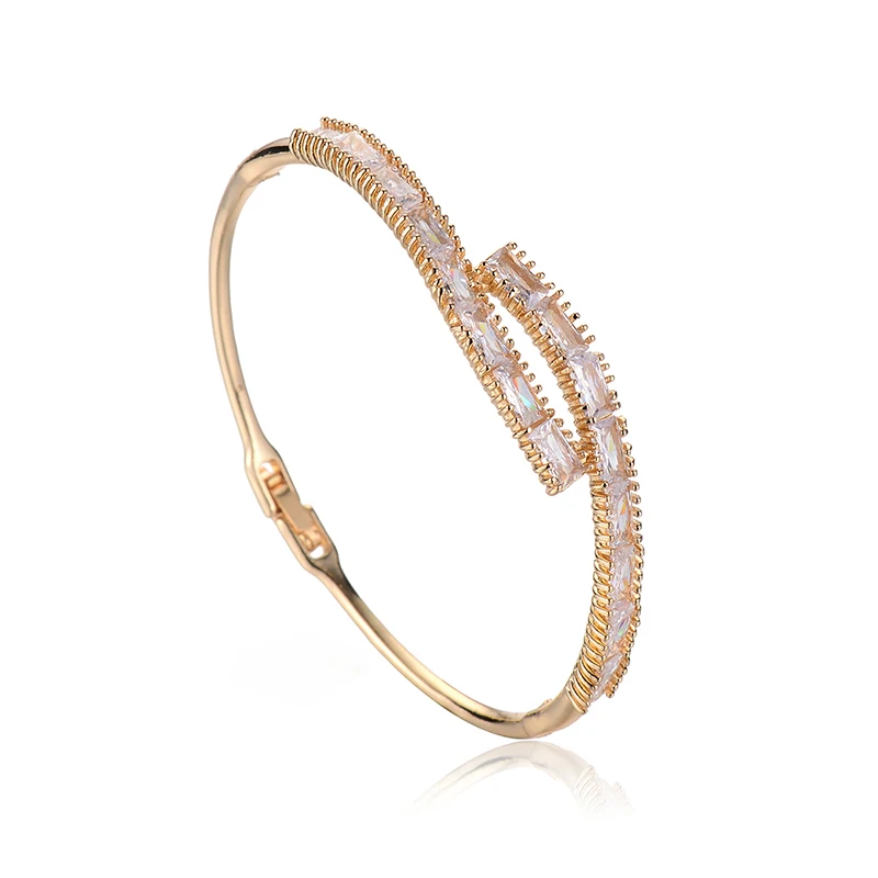 

21 New Design Square Zircon Silver Bracelet Girl Gift Fashion Bangles Custom Logo Alloy Zircon Couple Charm Bracelet, Picture shows