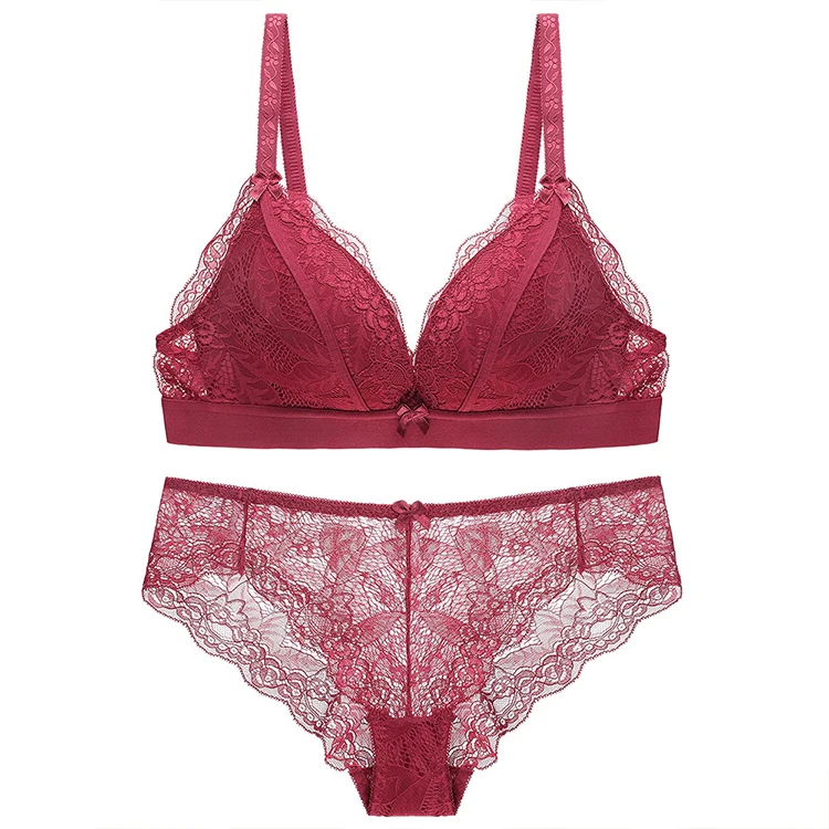 

Most desirable non-wired lace bra& briefs set 3/4 cup with fixed shoulder strap