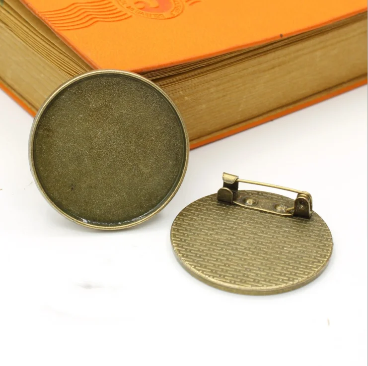 

Simple design antique bronze handmade women classic brooch for suits