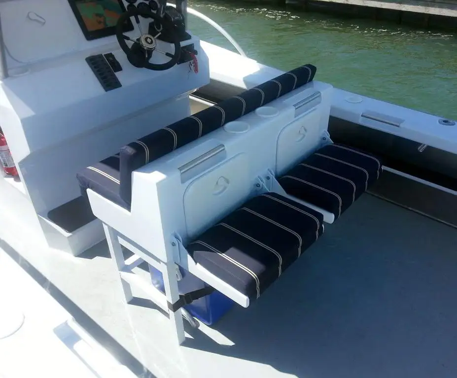 30 ft catamaran center console