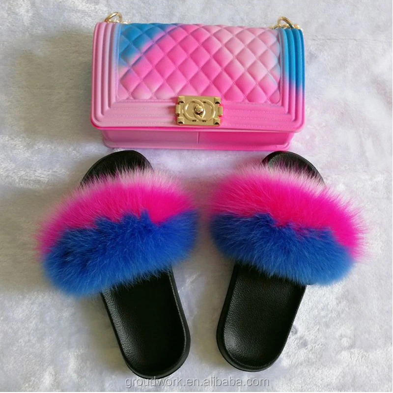 

Wholesale custom indoor slipper jelly bag flush real soft raccoon fur slipper outdoor slider sandals fox fur slides for women