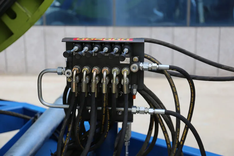 Farm Selfpropelled Water Wheel Irrigator Retractable Hose Reel