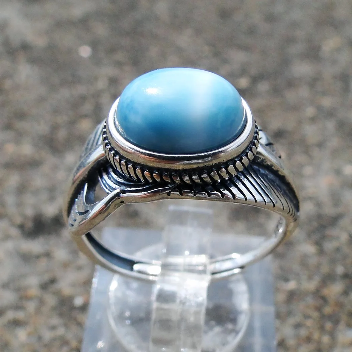 

Beautiful Antique Designs 925 Sterling Silver Natural Larimar Leaf Ring Engagement Wedding Resizable Ring For Gift