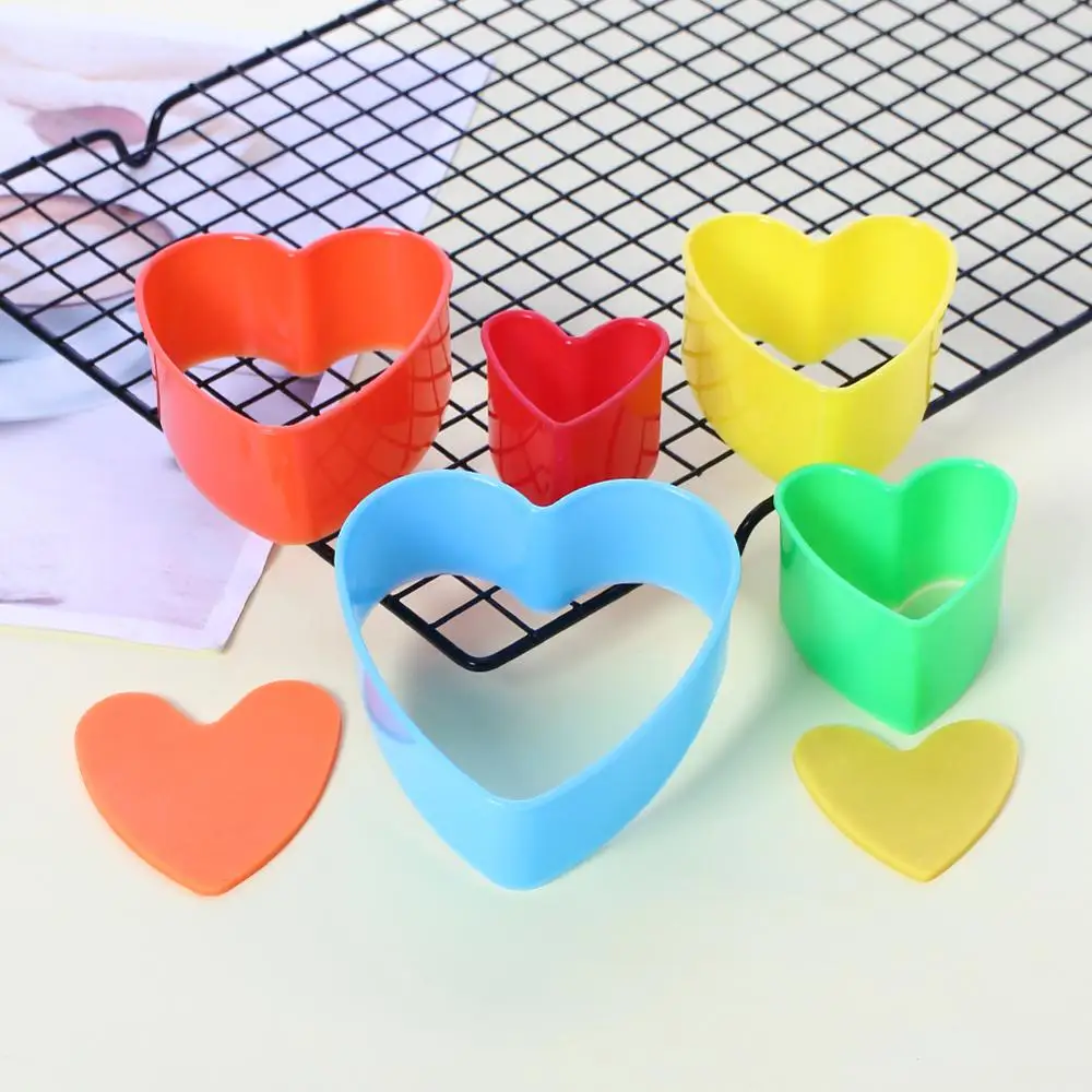 

5PCS/SET Cutter Set Biscuit Cutter Sandwich Fondant Fruit Vegetable Christmas Cake Biscuit Baking Cookie Baking Mold, Colorful