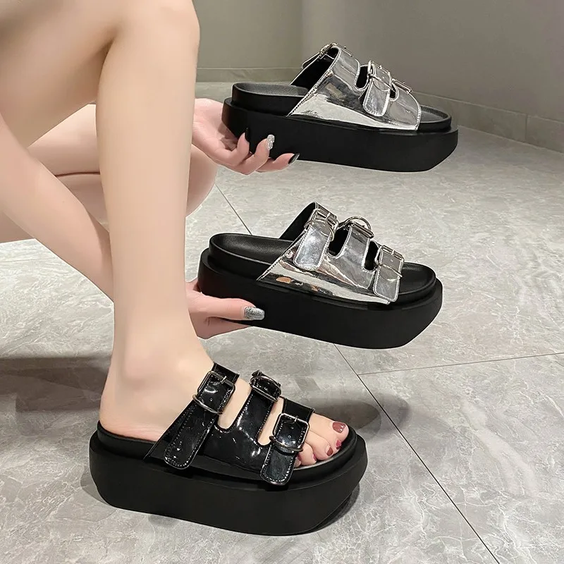 

Women's Summer Chunky Slippers 2023 Fashion Thick-Bottom Sandals Flip Flops Wedges Buckle Slippers Platform Beach Slides Zapatos