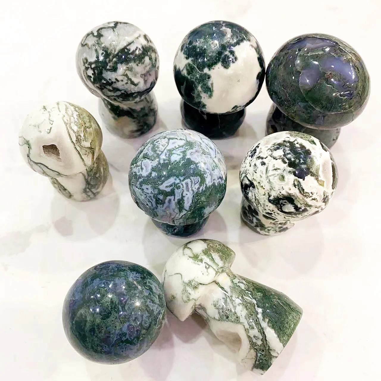 

Natural Energy Healing Crystal Carving Crafts Big Moss Agate Mushroom Statue for Decorate