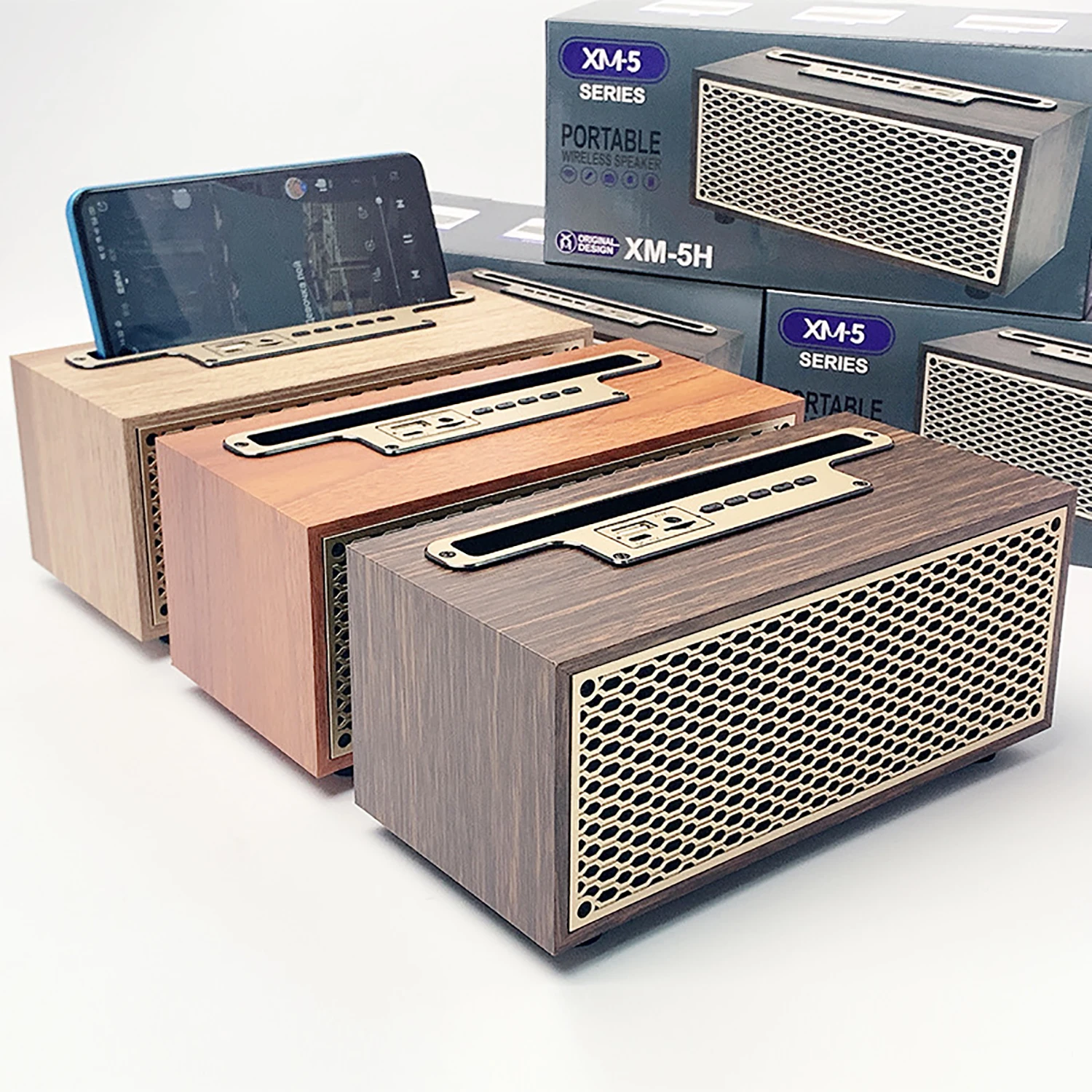 

GAS-XM5 Retro Wood Grain BT Speaker TWS Wireless Household Subwoofer Outdoor Portable Mini Speaker