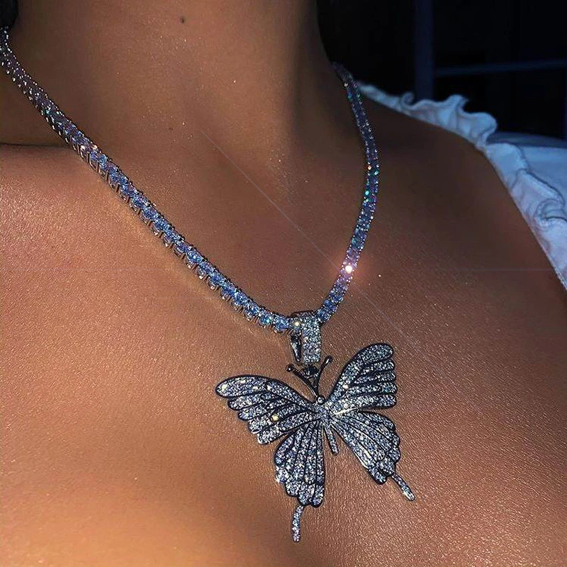 

Ins Fashion Rhinestone Butterfly Necklace Pendant Diamond Tennis Cuban Link Chain Necklace For Women Party Jewelry, Picture shows
