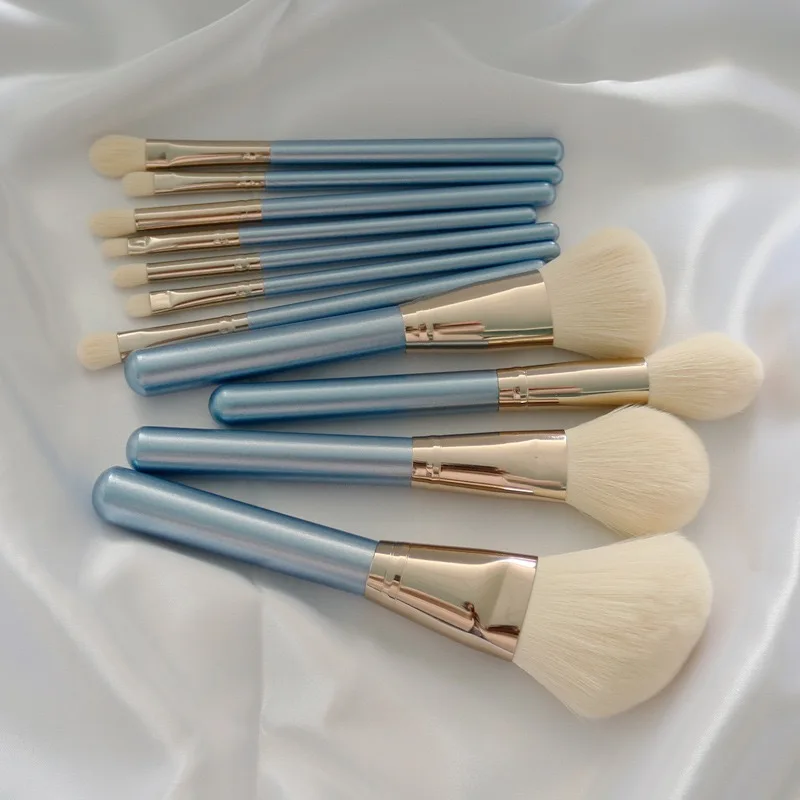

Custom logo wooden handle synthetic nylon hair super soft makeup brush set