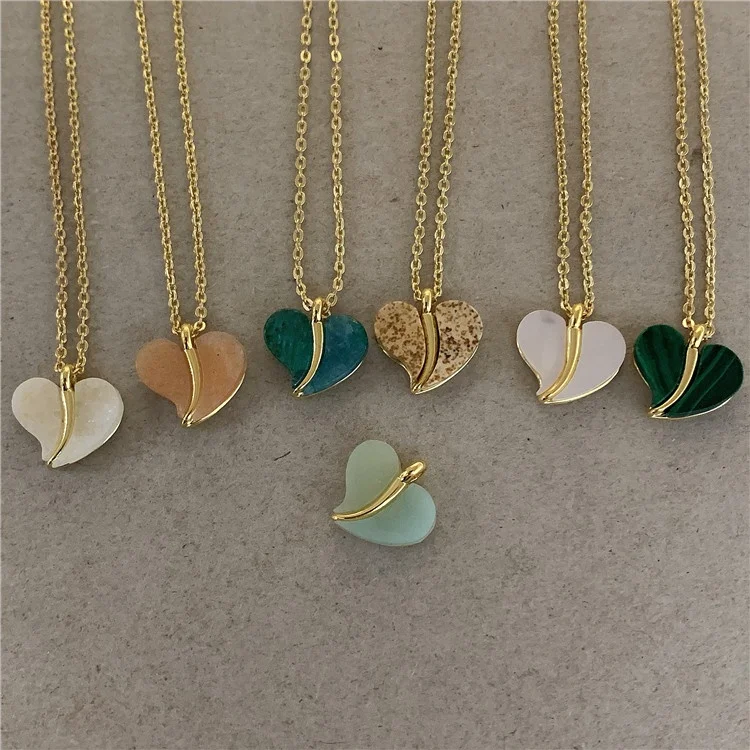 

Popular Minimalist Jewelry Special Heart Shape Malachite Necklace Natural Apatite Necklace, 100% natural color