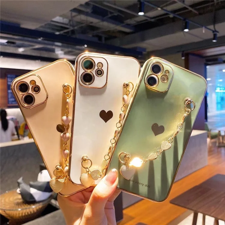 

Fashion girl TPU electroplating smartphone cover with heart necklace for Iphone 11 12 Pro Max With Strap