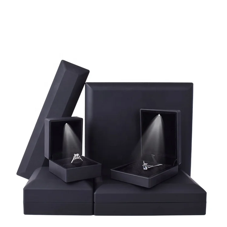 

FORTE black lacquer logo silk screen luxury led jewellery package custom ring boxes jewelry box with lights, Customized color