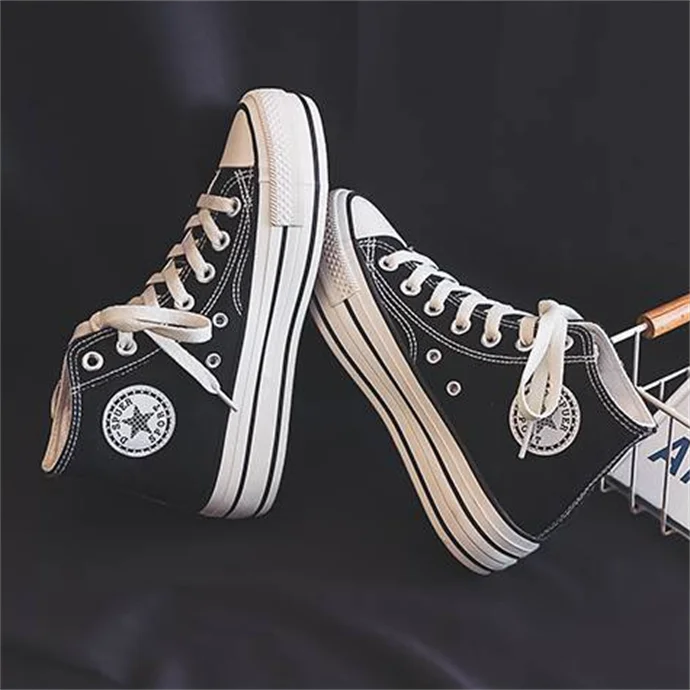 

Fashionable New Couples Sports Board Shoes Students Canvas sneaker running Shoes