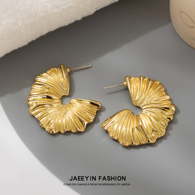 

Whole Sale Statement Big Leaf Shape Gold Plated Geometric Shell Stud Earrings