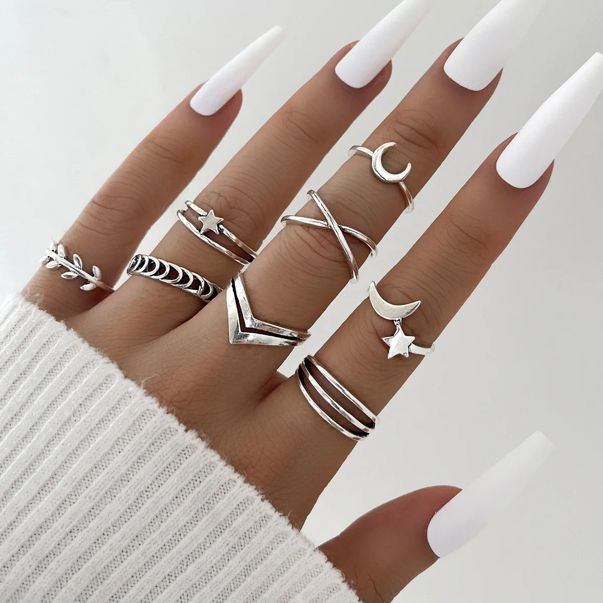 

Sindlan 8pcs/set Bohemian Moon Star Simple Stacking Rings Vintage Sliver Finger Ring Set For Women