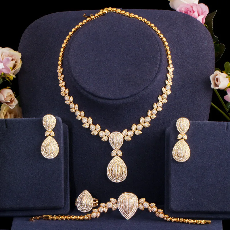 

Zircon Paved Geometric Pendant Necklace 4pcs Set Gold Plated Iced Out Oval Necklace Earring Bracelet Ring Set Wedding Jewelry, As pictures