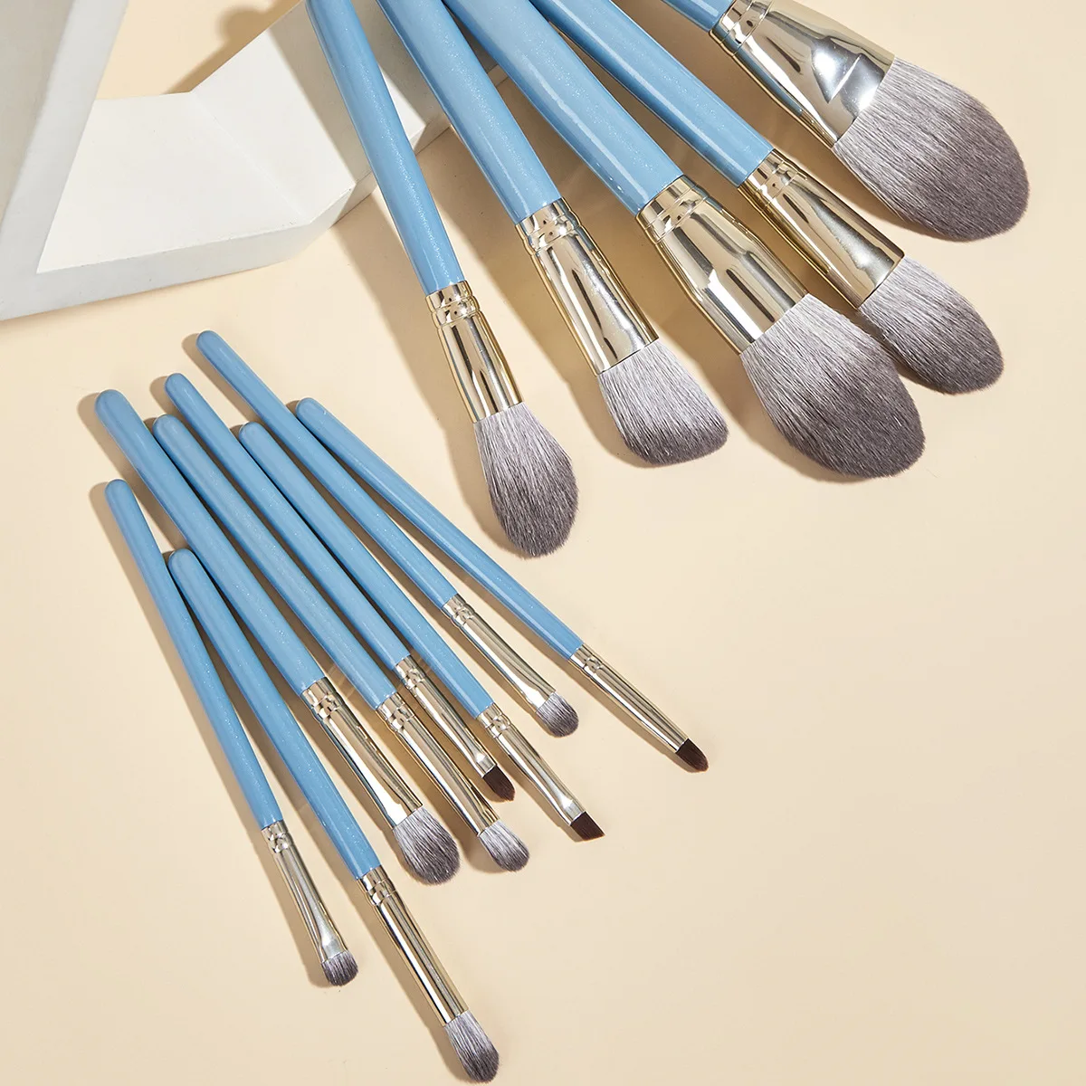 

12 Pack Fashion popular Makeup brushes set beauty tool kit for Face Eyebrow EyeShadow wholesale, Blue