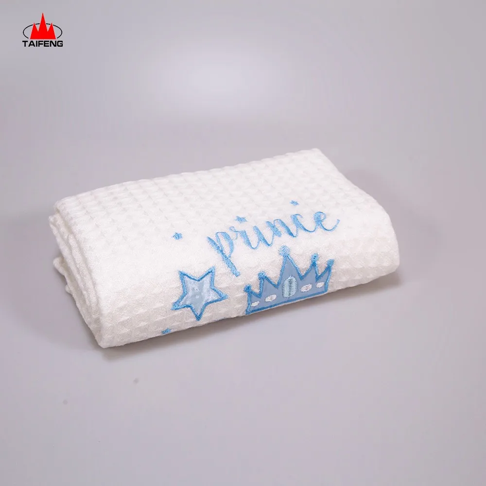 
Swaddle Baby Blanket Digital Print An Crown White shawl Blanket 