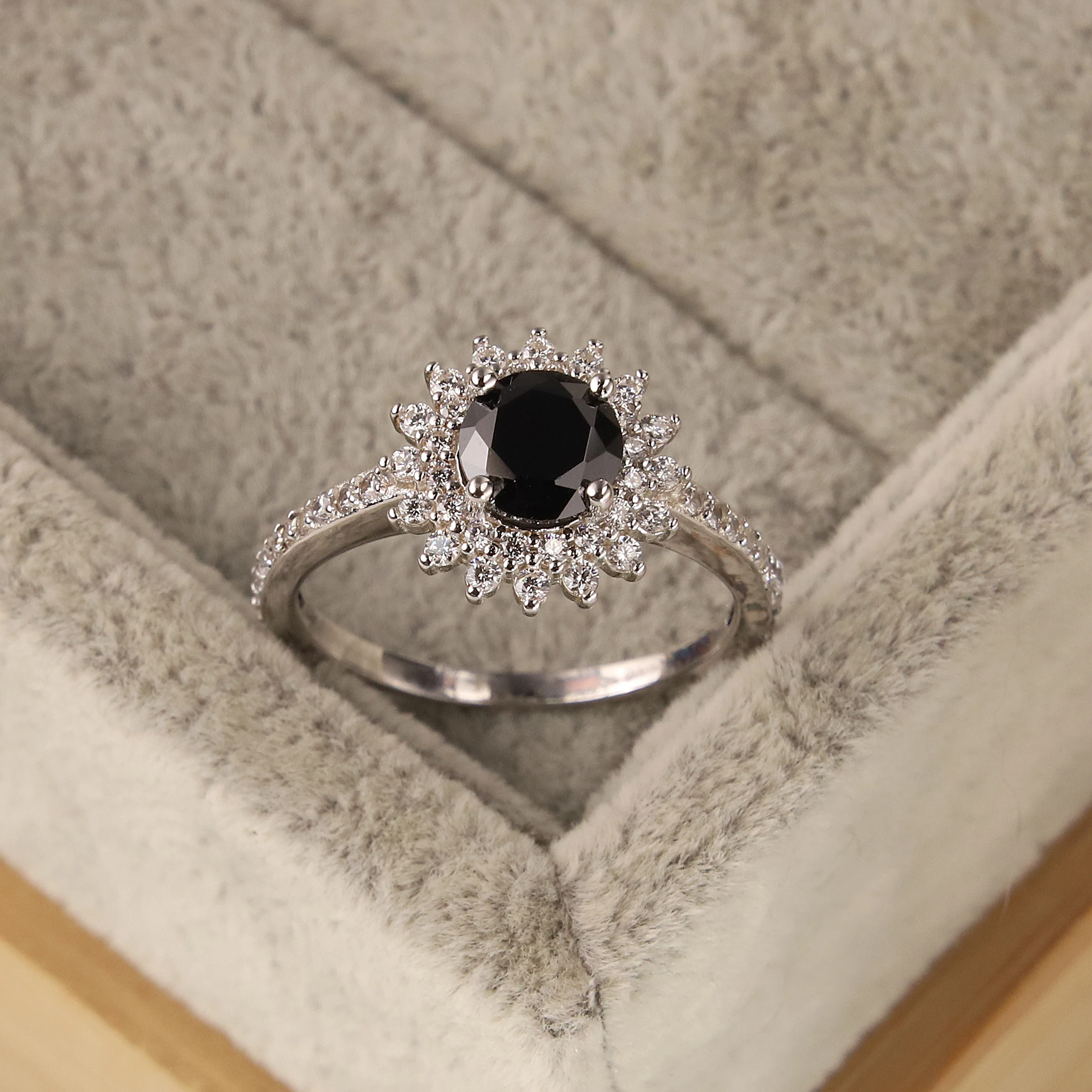 Hot selling fashion noble 925