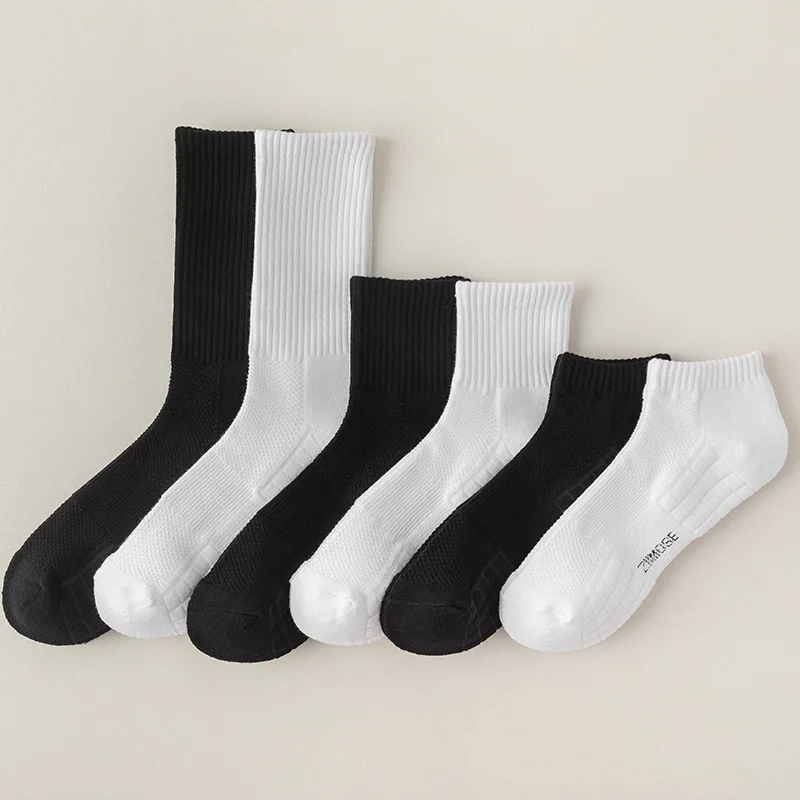 

Jingwen OEM Calcetines Deportivos Men Plain Sports Socks With Logo