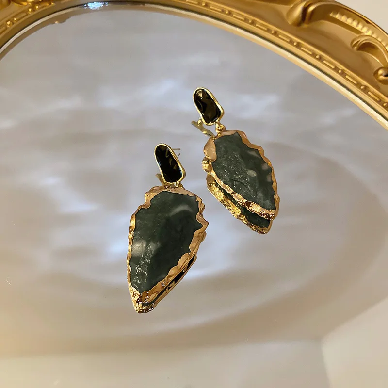 

fashion trendy green leaf shape earrings for girls