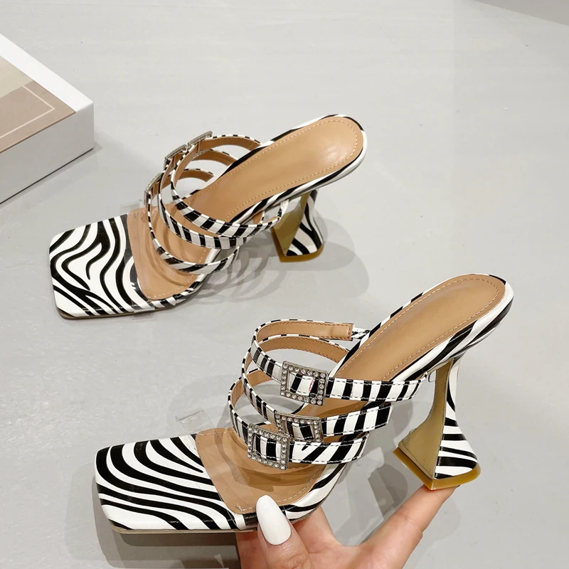 

2022 New Fashion Narrow Band Zebra Crossing Open Toe Slippers Ladies High Heels Slides Summer Outdoor Ladies Shoes