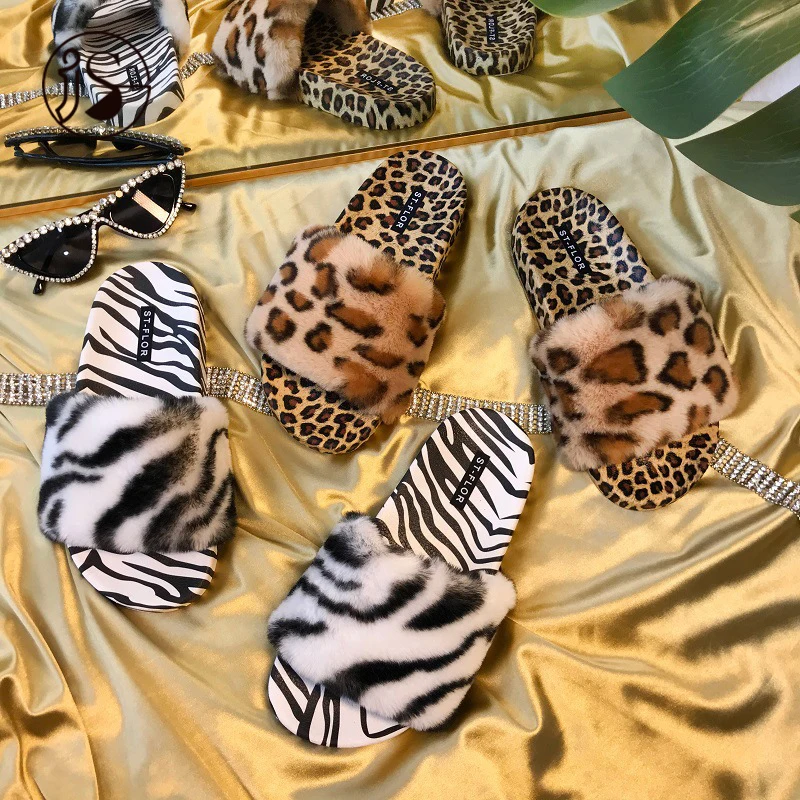 

Custom plush Leopard ladies sandals and slippers zebra pattern plush slippers lightweight comfort slides, Customized color