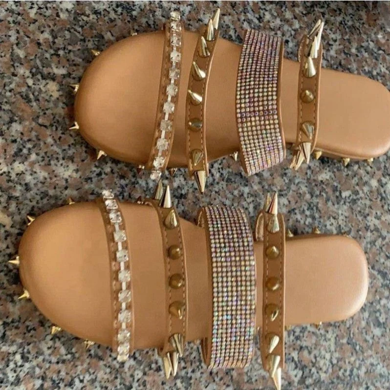 

Wholesale Summer New Style Flat Women's Slide Sandal Large Size Fashion Rivet Rhinestone Slippers For Ladies