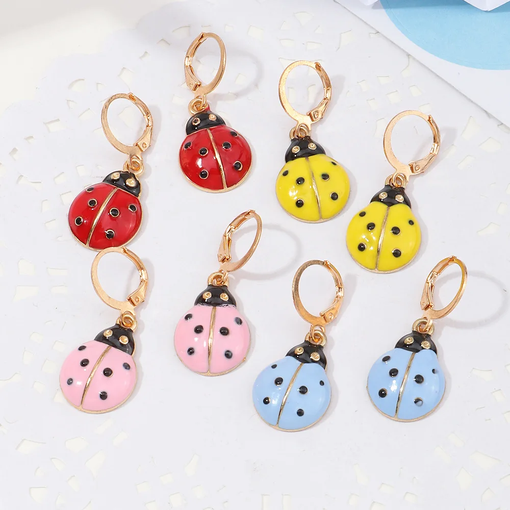 

OUYE creative Cute and fun dripping oil ladybug alloy earrings retro strange seven-star ladybug colorful alloy earrings female, Golden/silver