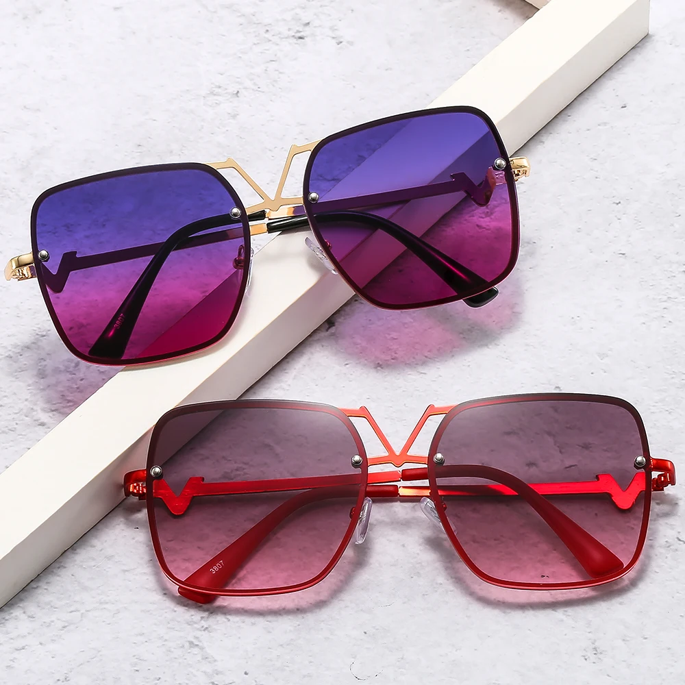 

Twooo 3807 Quality Alloy Frame Gradient Color Shades Sunglasses