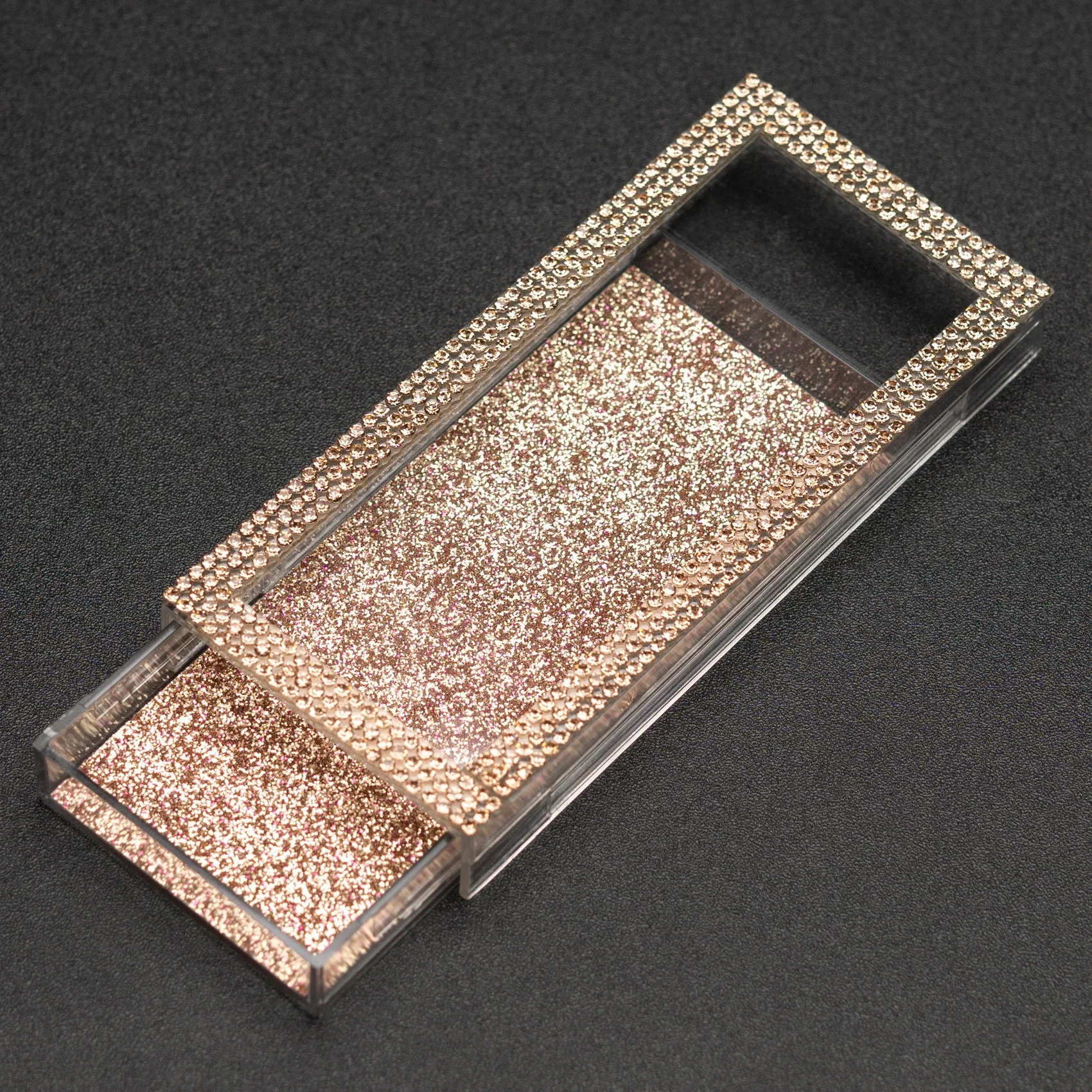 

Eyelash Vendor Customized Boxes Plastic Packaging Wholesale Empty Rose Gold Crystal Eyelash Box with Glitter Card