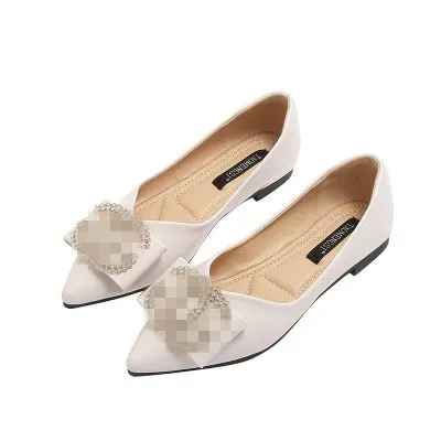 

2020 New Autumn Flat Rhinestone Button Red Wedding Shoes Shallow Mouth Soft Soles Gourd Ladle Shoes Large Size Women's Shoes