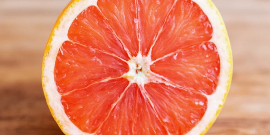 Comparison of microplane vs. cheese grater results on grapefruit zest