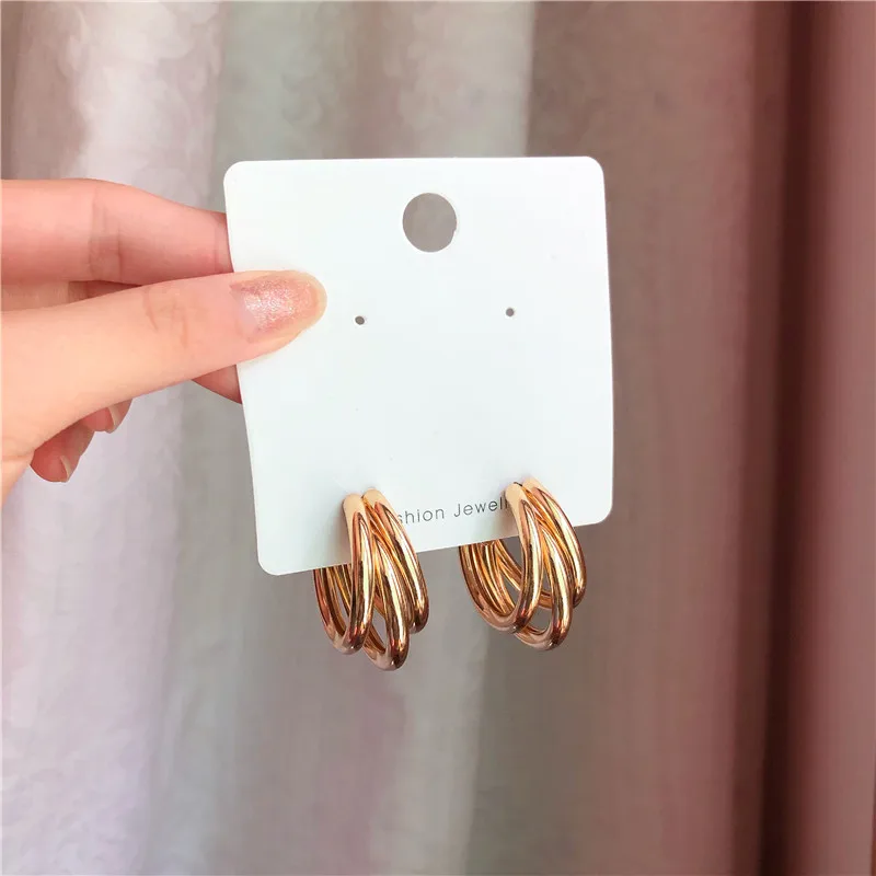 

Vintage Fashion Geometric Earrings Hot Sale Personality Three Layered C Shaped Gold Plated Hoop Earrings (KER557), Same as the picture