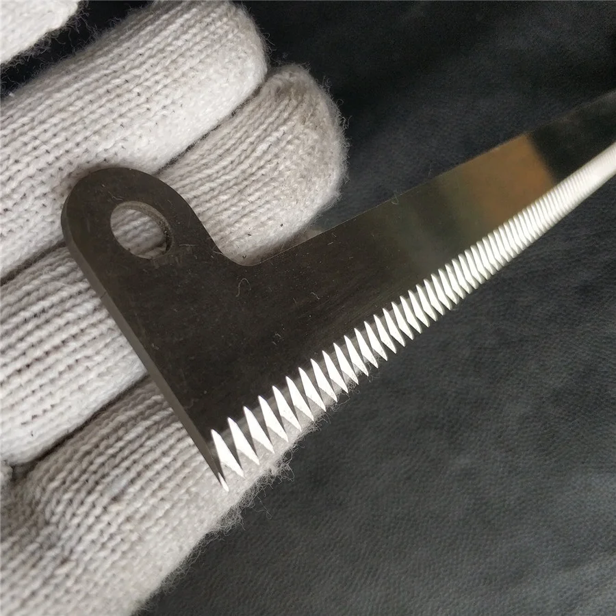 
Food industry plastic bag film cutting packaging machine serrated blades 