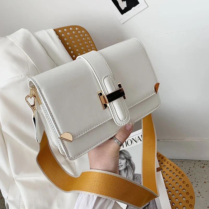 

2021 Wholesale fashion solid color lock flaps mini chain strap shoulder purse women hand bags ladies handbags, 4 colors