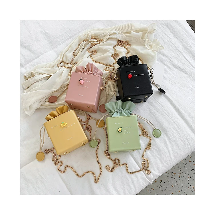 

2021 Spring Cute Mini Box Clutch Purse Designer Chains Letter Print Shoulder Bags Drawstring Small Square Luxury Women Handbags