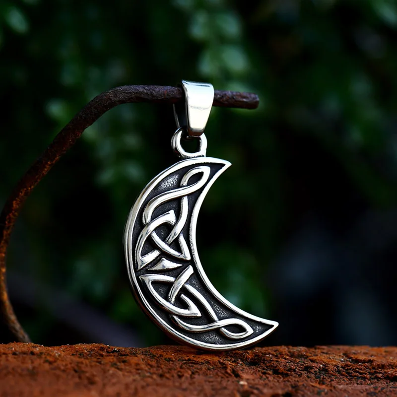 

SS8-1014P New Fashion Design Stainless Steel Viking Celtics Knot Men's Pendant Moon Shape Necklace For Men Women Jewelry