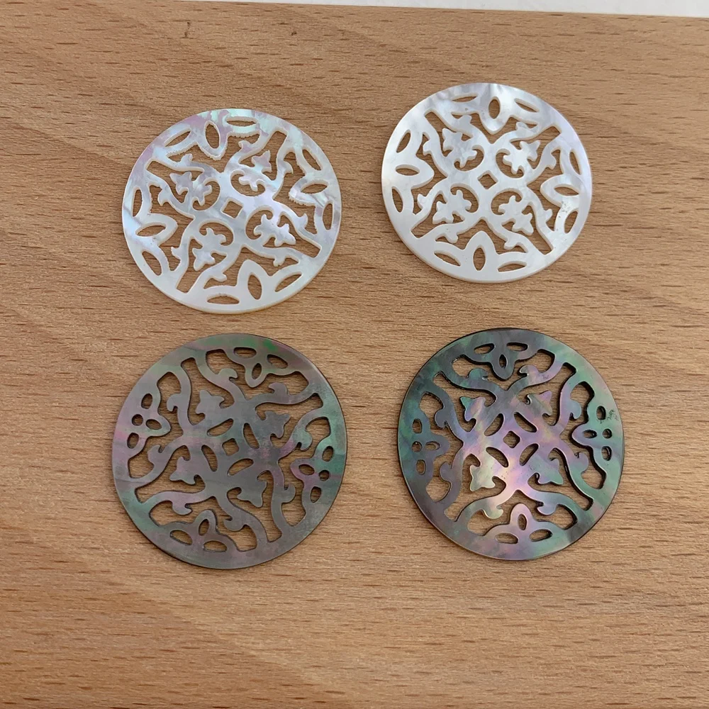 

Wholesale custom natural MOP shell round flower pendants charms for diy jewelry making necklace earring accessories