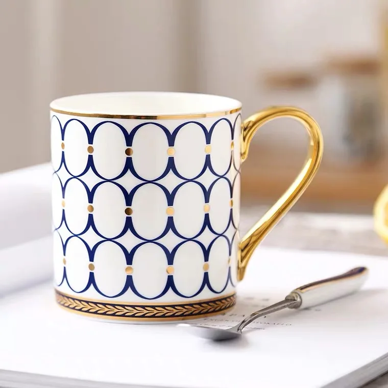 

Wholesale Nordic Luxury Blue White Porcelain Coffee Mug With Gold Handle, Blue, red