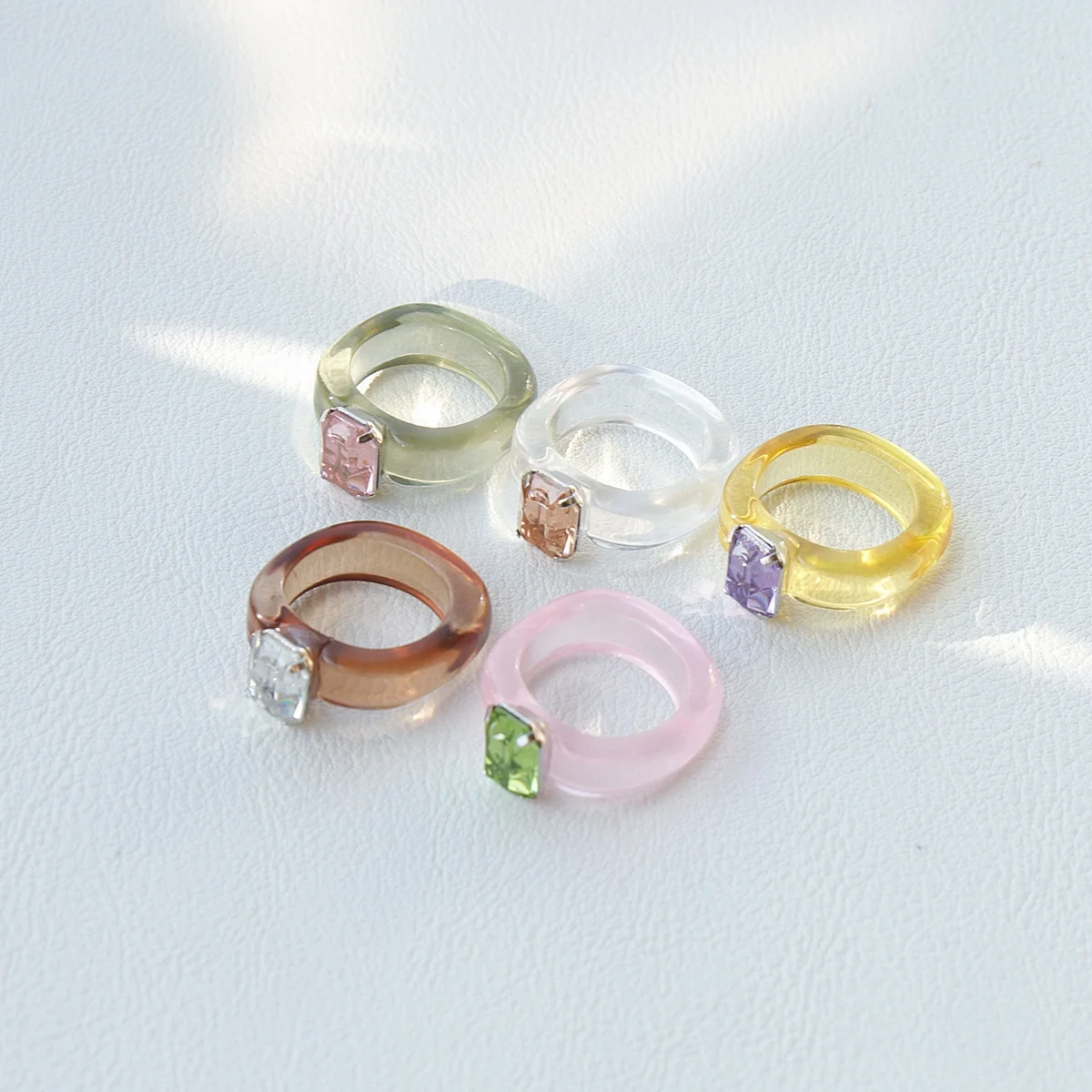 

JUHU 2021 Fashion Best Selling Acid Acrylic Acetate Simple diamond colorful Ring zircon Resin Link Ring Jewelry Wholesale