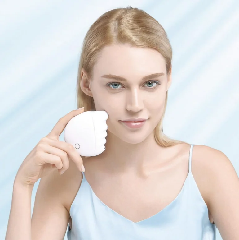 

Electric Gua Sha Plate, Gua Sha Tools Face Scraping Massager, Facial Scraping Plate Lifting Device Scraping Board for Anti Aging, White and red