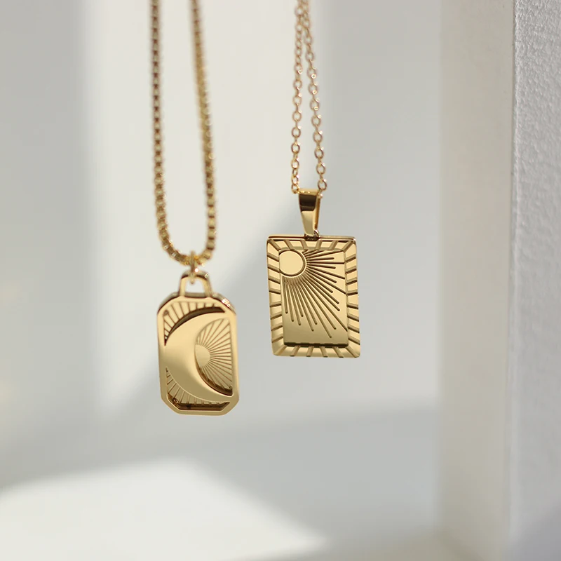 

Golden Moon&Sun Pendant Necklace For Women 18K Gold Plated Stainless Steel Link Chain Necklace