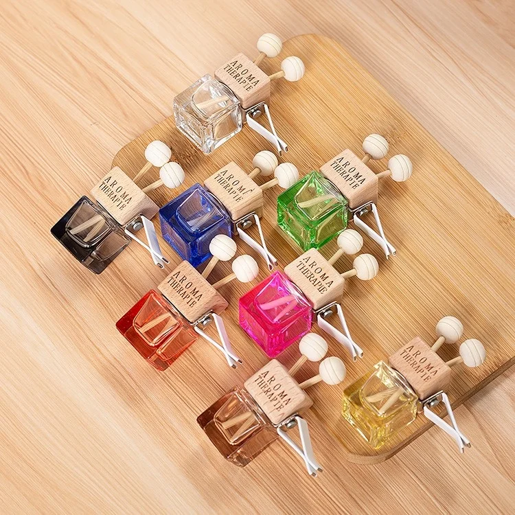 8ML Refillable air Outlet Clip Car air Conditioner Mini Colorful Empty Perfume Bottles Glass Car Perfume Bottle with Wooden Cap