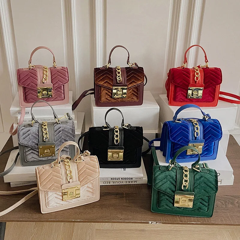 

Wholesale Designer Crossbody Women Hand Bags Ladies Fall Purses 2021 Velvet Purses and Handbags for Women Luxury